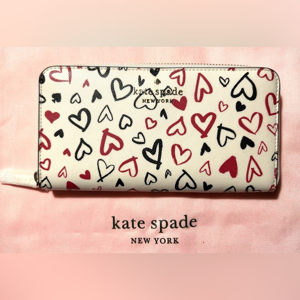 Kate Spade Staci Boxed Large Continental Heart Wallet/White Multi